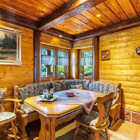 Blockhaus Guenther Und Brigitte Serr *