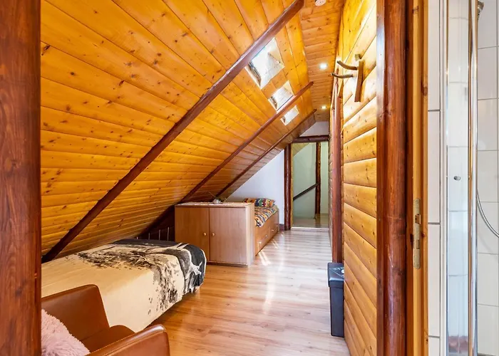 Blockhaus Guenther Und Brigitte Serr Lauf